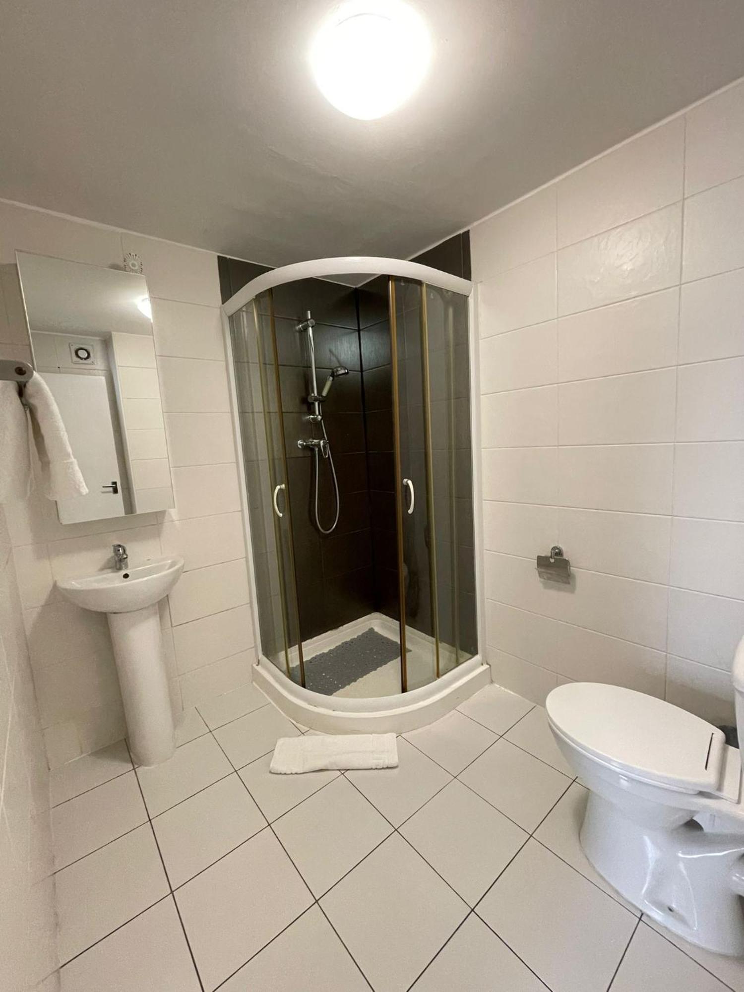 Cromwell Apartments Лондон Экстерьер фото