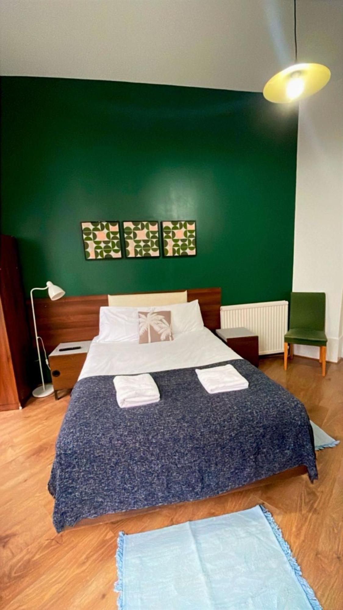 Cromwell Apartments Лондон Экстерьер фото
