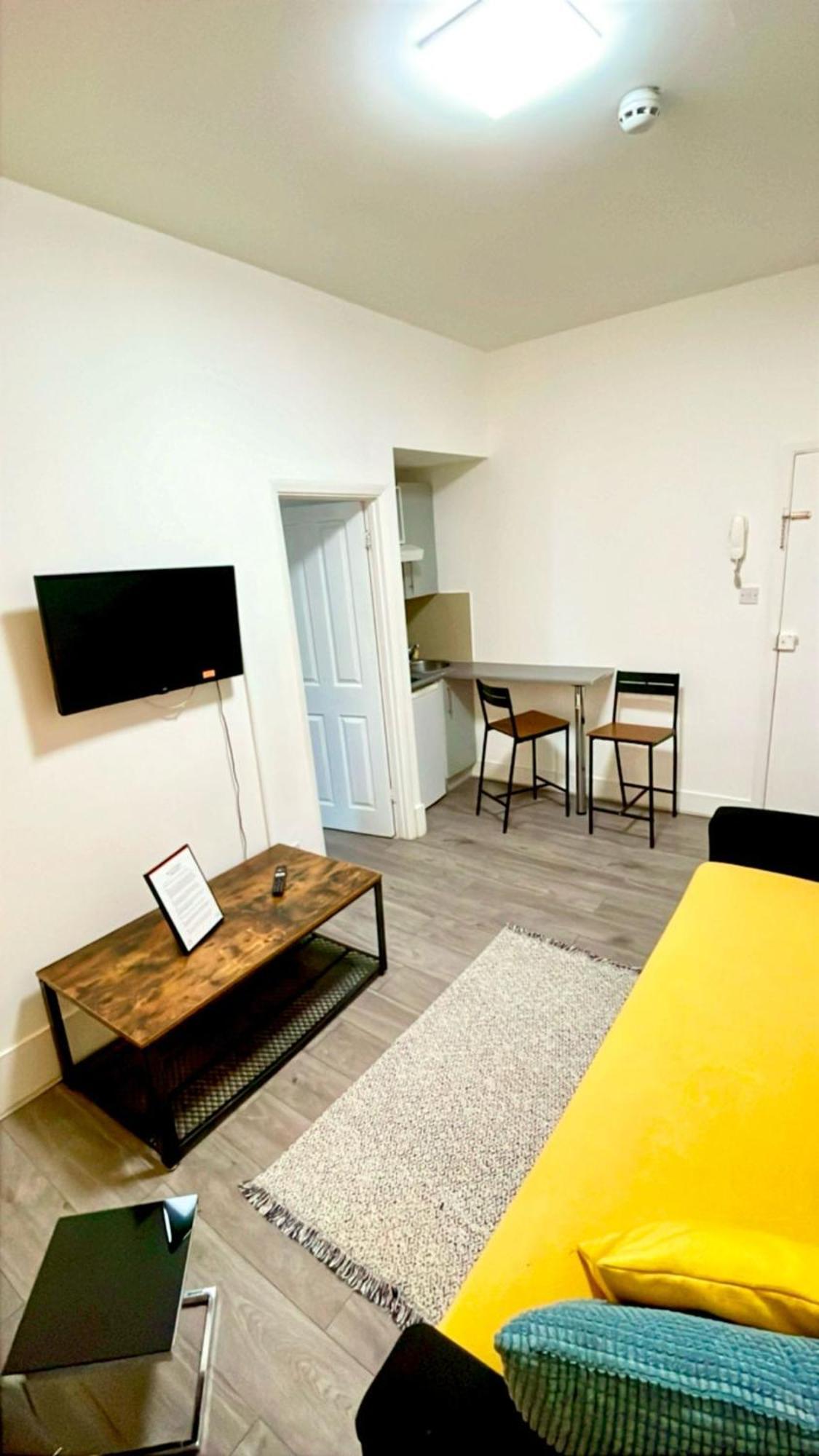 Cromwell Apartments Лондон Экстерьер фото